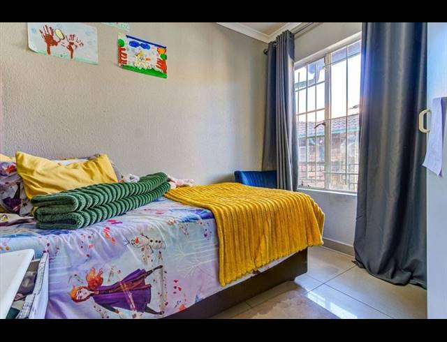 3 BEDROOM TOWNHOUSE FOR SALE IN BIRCHLEIGH